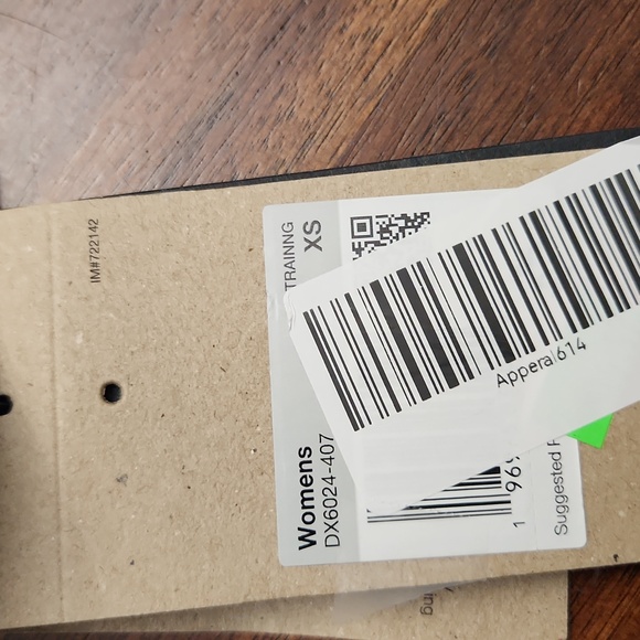 Nike womens shortd - Picture 4 of 4